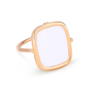 18 Karat rose gold ring and white agate<br>by Ginette NY