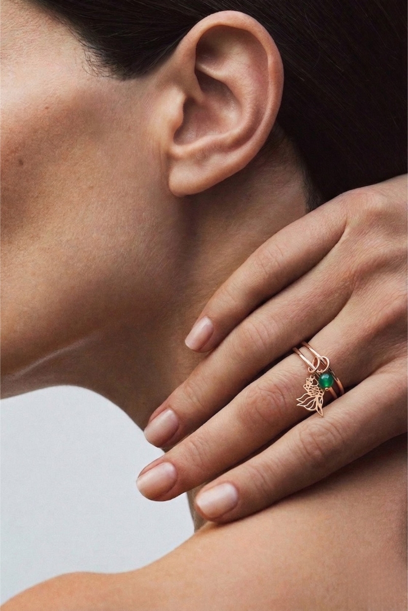 green agate and goldfish double circle ring