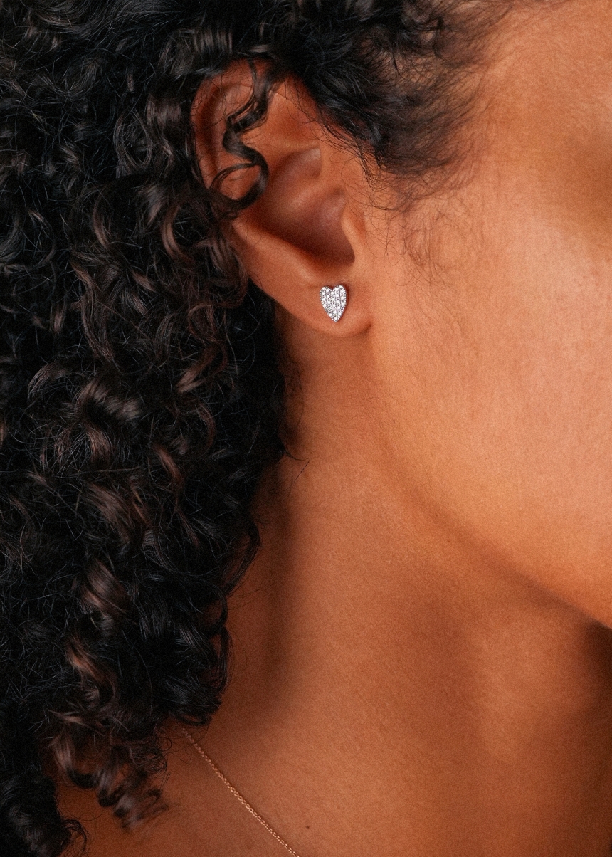 solo angele diamond heart stud